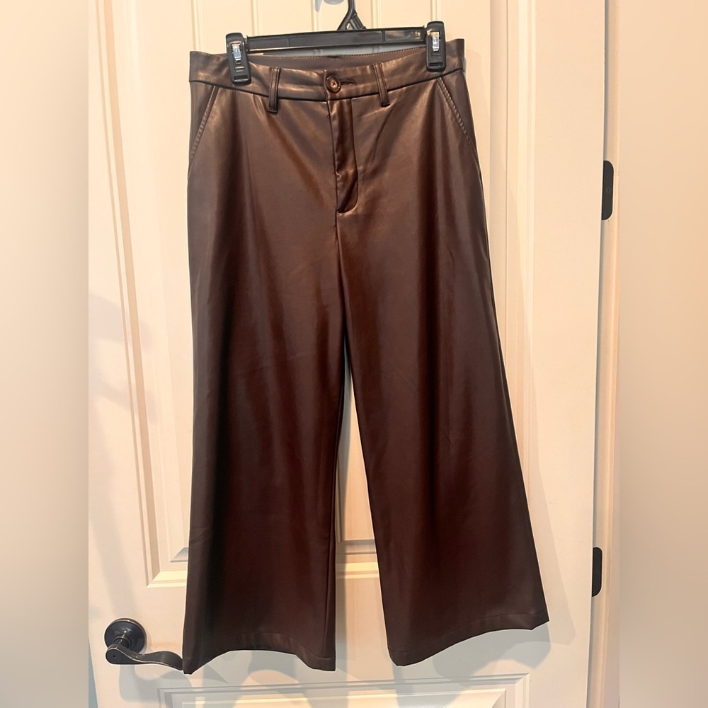 Kut from the Kloth Brown Crop Wide Leg Faux Leather Pants Size 2 EUC Modern Chic